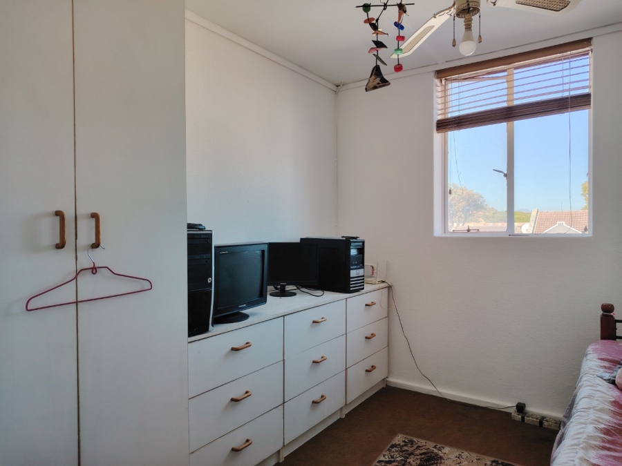 3 Bedroom Property for Sale in Westridge Western Cape